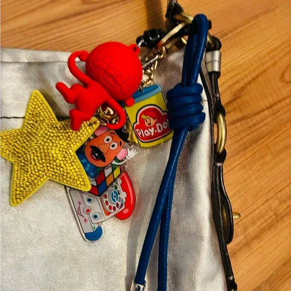 Vintage Y2K Coach Metallic Silver Hobo Bag coach Carly with handmade charm - Picture 2 of 14